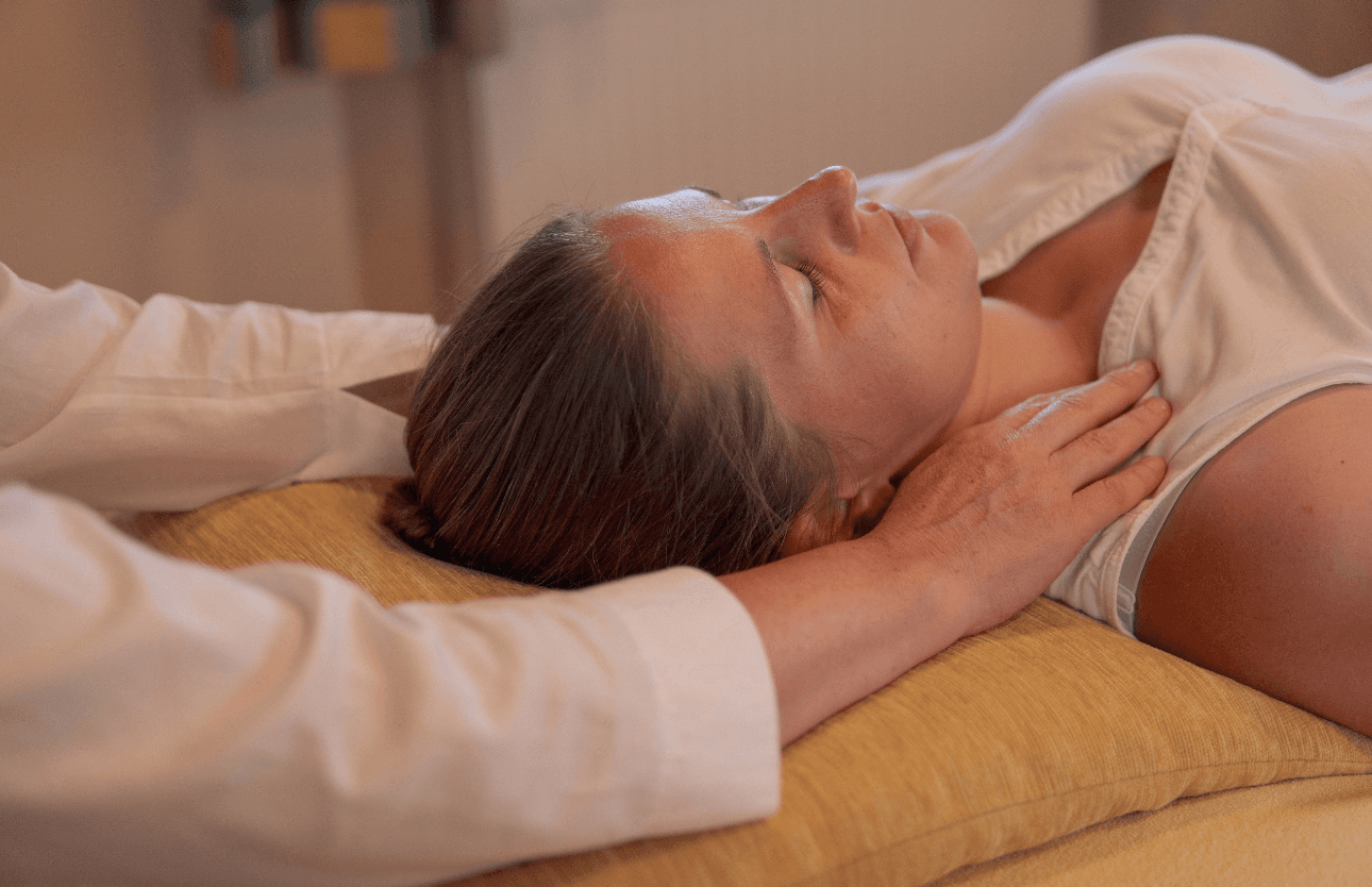 Anwendung craniosacrale Therapie und integrales Heilen